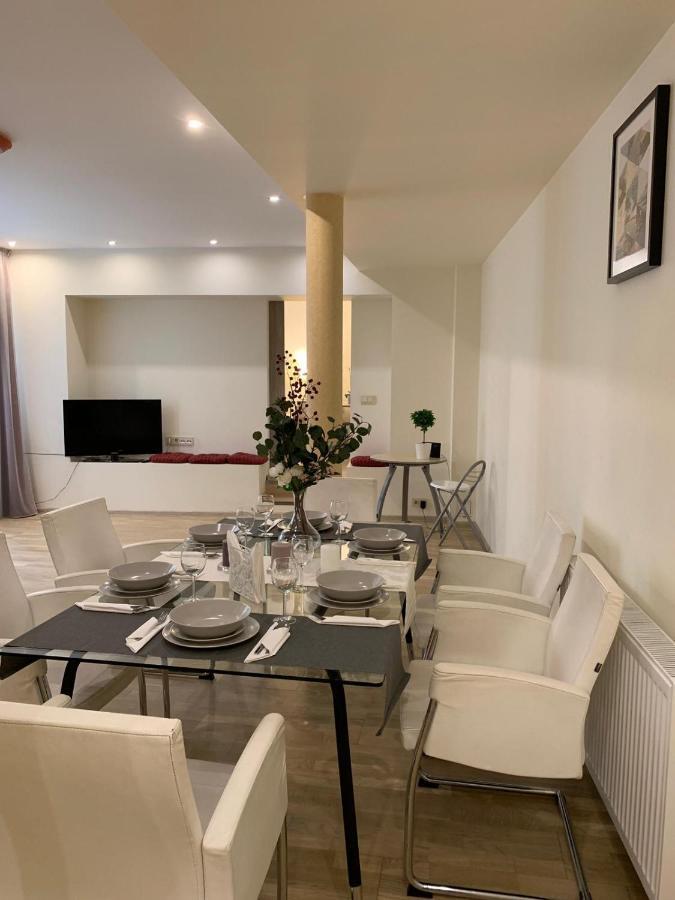 Old Town Apartment With Private Elevator Riga Luaran gambar